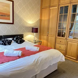 Royal Mile Mansions 2 Bedroom - Centre Edinburgh